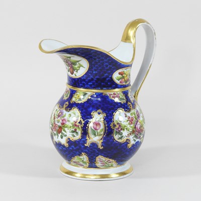 Lot 265 - An early 19th century English porcelain jug