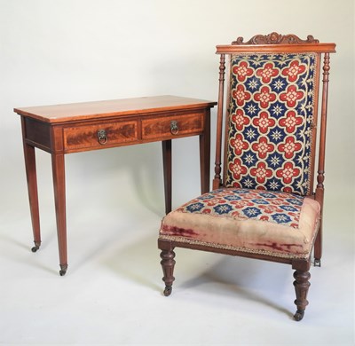 Lot 267 - An Edwardian satinwood and walnut side table