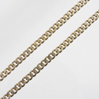 Lot 301 - A 9 carat gold curb link necklace, 23g, 50cm long