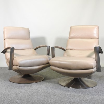 Lot 107 - A pair of 1980's cream leather upholstered...