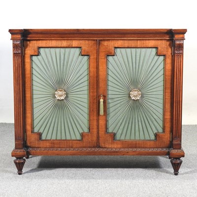 Lot 332 - A good quality Regency style mahogany and...