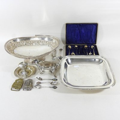 Lot 350 - A collection of silver plated items, to...