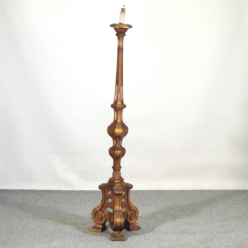 Lot 512 - A large Italian style carved gilt wood...