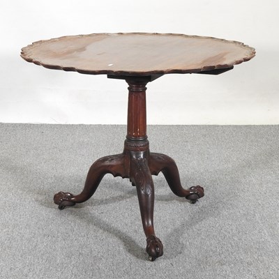 Lot 527 - An early 20th century occasional table, with a...
