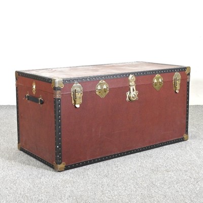 Lot 485 - A studded travelling trunk, with a hinged lid