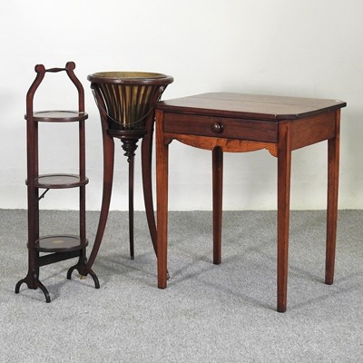 Lot 625 - An early 20th century mahogany jardiniere...