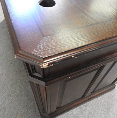 Lot 180 - A modern oak pedestal desk, on a plinth base