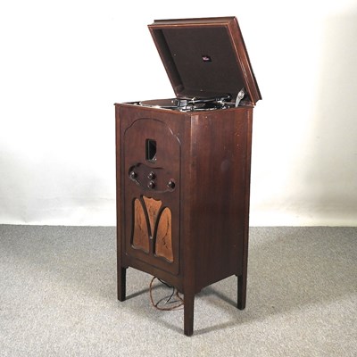 Lot 391 - An early 20th century Marconi radiogram, 106cm...