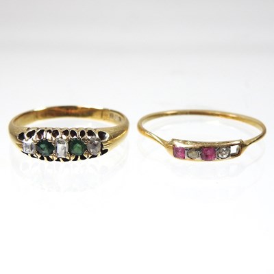 Lot 514 - A gold, emerald and diamond ring, 3.2g, size P,...