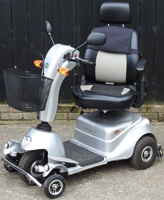 Lot 322 - A Quingo Plus electric mobility scooter