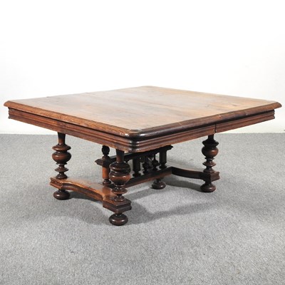 Lot 454 - An early 20th century French walnut coffee table