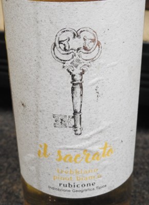 Lot 64 - Fifteen bottles of Il Savrato Italian white...