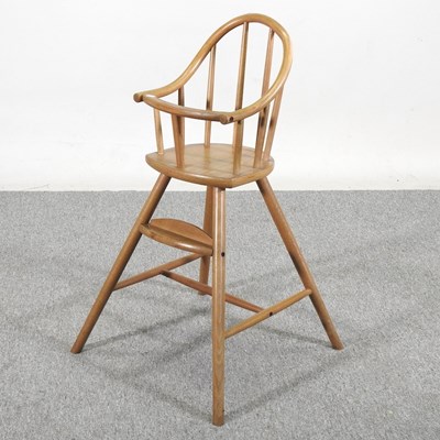 Lot 146 - An Ercol style child's high chair