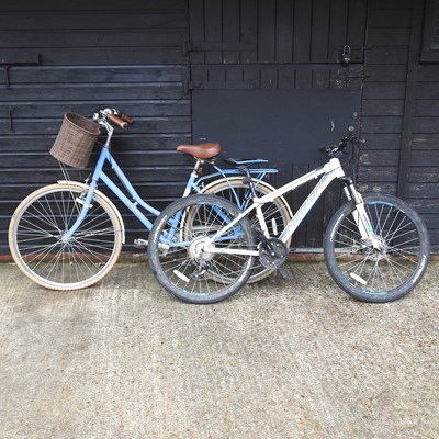Lot 75 - A Pendleton ladies bike, together with a...
