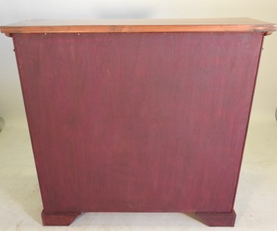 Lot 338 - A mahogany and crossbanded dwarf open bookcase