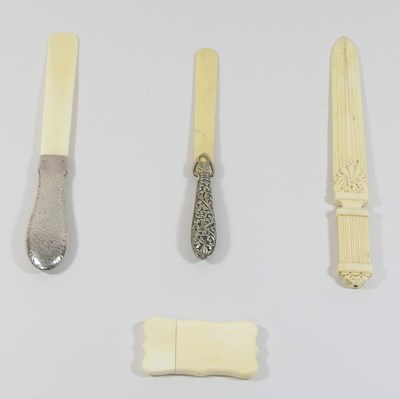 Lot 344 - A 19th century ivory visiting card case