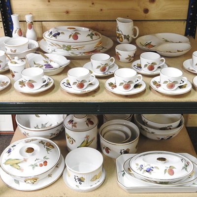 Lot 363 - A Royal Worcester Evesham pattern part tea and...