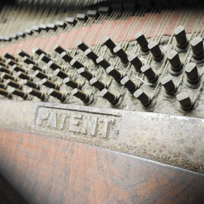 Lot 623 - A Victorian rosewood cased boudoir grand piano