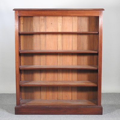 Lot 228 - An early 20th century mahogany open bookcase,...