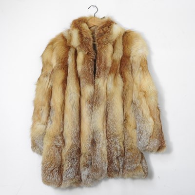 Lot 518 - A 1980's ladies fox red fur coat,...
