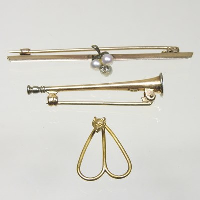 Lot 167 - A 15 carat gold tie pin, in the form of a...