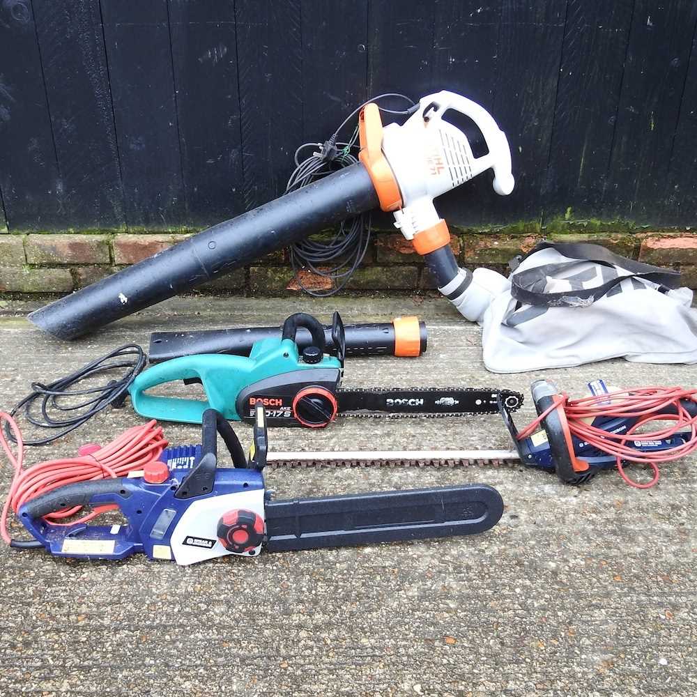 Lot 377 - A Stihl SHE71 electric garden blower/vacuum,...