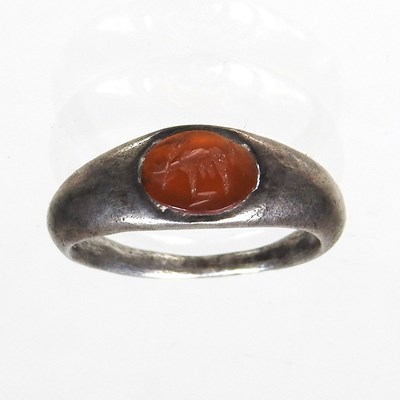 Lot 92 - A Roman silver intaglio signet ring, circa 100-...