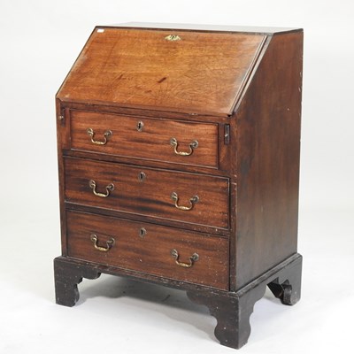 Lot 624 - A George III mahogany bureau