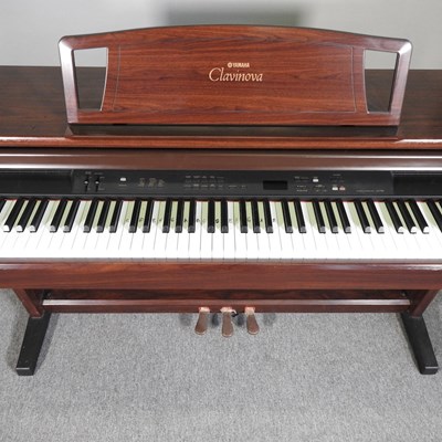Lot 21 - A Yamaha Clavinova electric piano