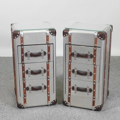 Lot 467 - A pair of modern bedside chests, each in the...