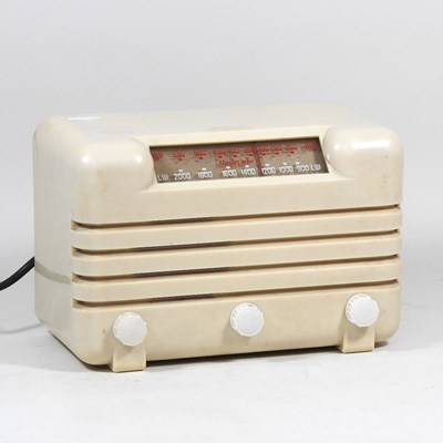 Lot 509 - A 1930's Master Radio Ltd white bakelite cased...