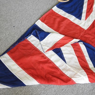 Lot 164 - A vintage union jack flag, 175 x 85cm