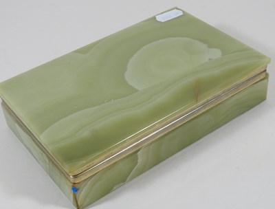 Lot 456 - A green onyx cigar box, 18cm wide, containing...