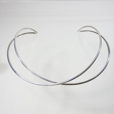 Lot 248 - A George Jensen silver Alliance neck ring or...