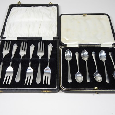 Lot 286 - A set of silver pastry forks, Birmingham 1927,...