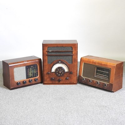 Lot 610 - A mid 20th century walnut cased valve radio,...