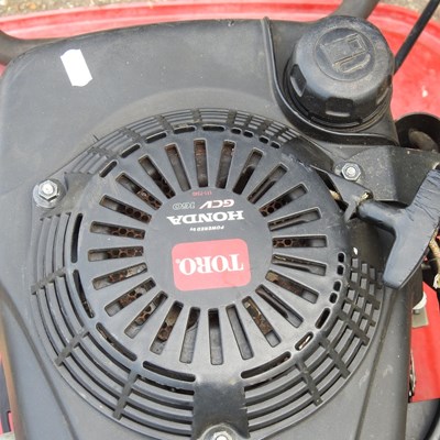 Lot 664 - A Toro/Honda GCV 160 petrol hover lawnmower