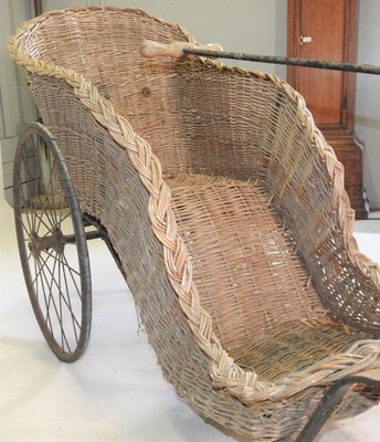 Lot 502 - A Victorian bath chair