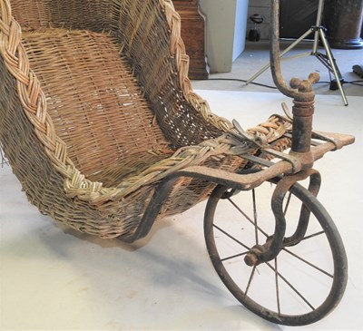 Lot 502 - A Victorian bath chair