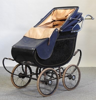 Lot 563 - A 1930's Milson's child's pram