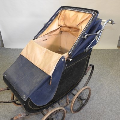 Lot 563 - A 1930's Milson's child's pram