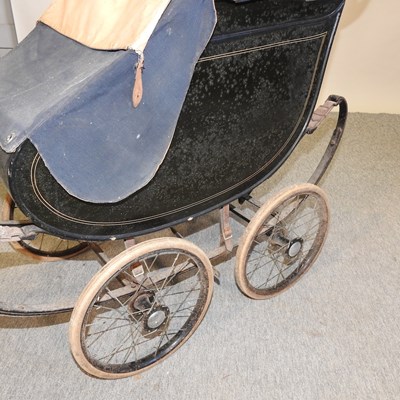 Lot 563 - A 1930's Milson's child's pram