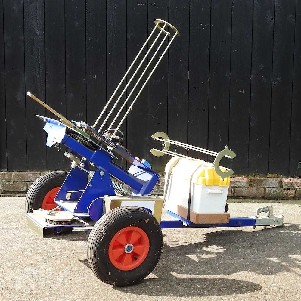 Lot 612 - A Pro-Matic Superhawk clay pigeon trap, on a...