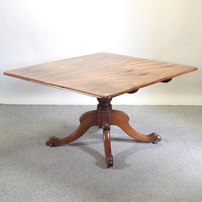 Lot 631 - A Victorian mahogany dining table