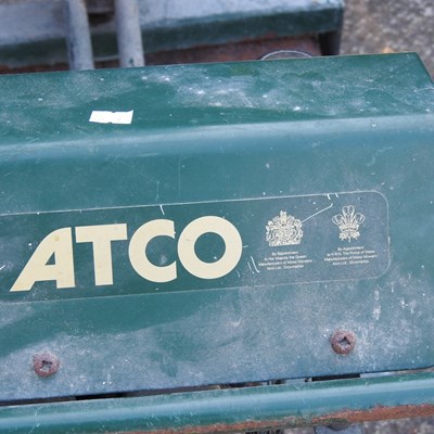 Lot 359 - An Atco Royale B24E cylinder ride on petrol...