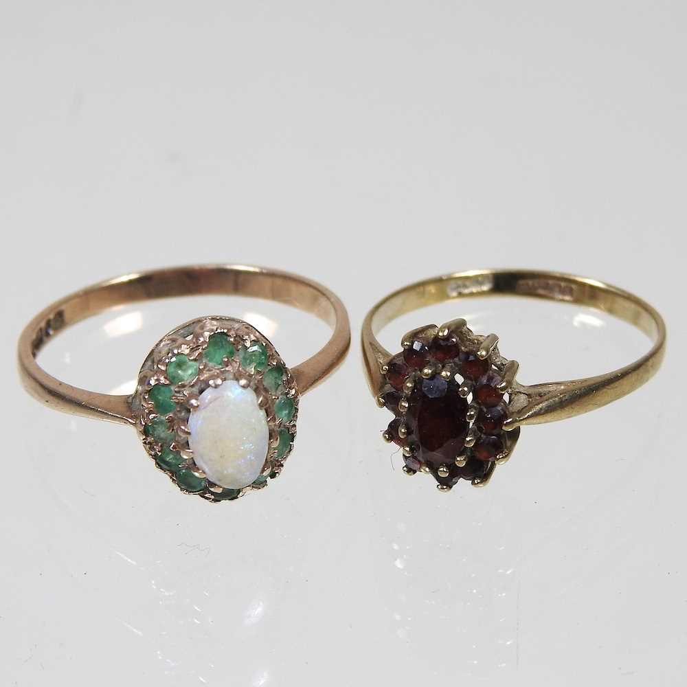 Lot 216 - A 9 carat gold opal cluster ring, 2.1g, size R,...