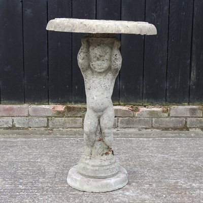 Lot 356 - A reconstituted stone birdbath