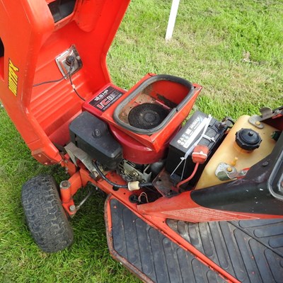 Lot 75 - A Countax red ride-on garden tractor