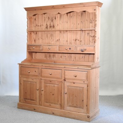 Lot 409 - A modern pine dresser