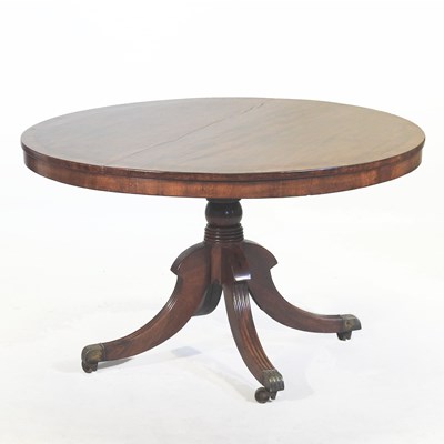 Lot 487 - A Regency mahogany breakfast table